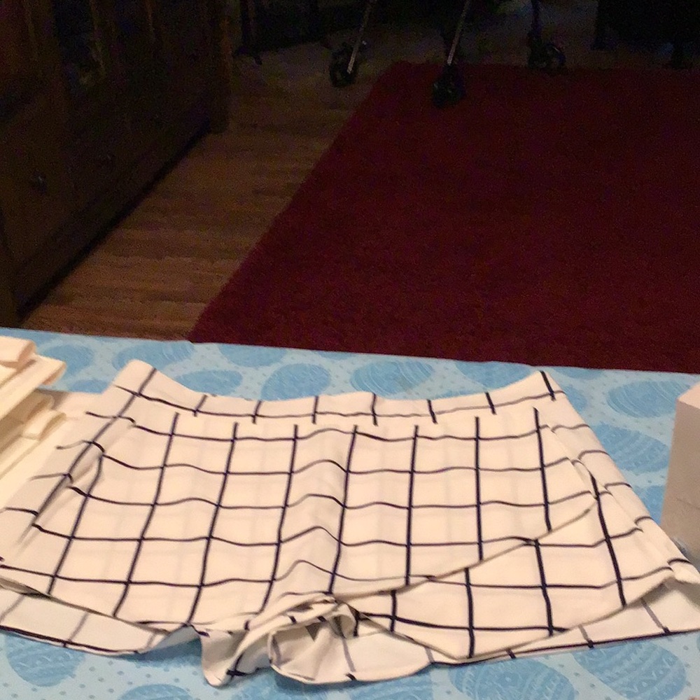 Skirt Blue and white checked.Skort